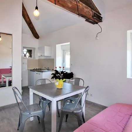 Awesome In With Kitchenette *