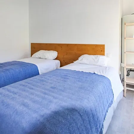 Awesome In With Kitchenette Apartment